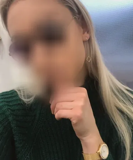 Amira, 24