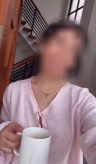Lara, 30