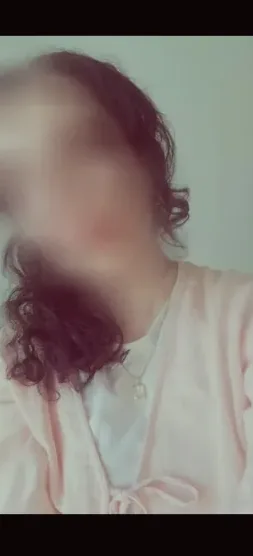 Nadine, 27