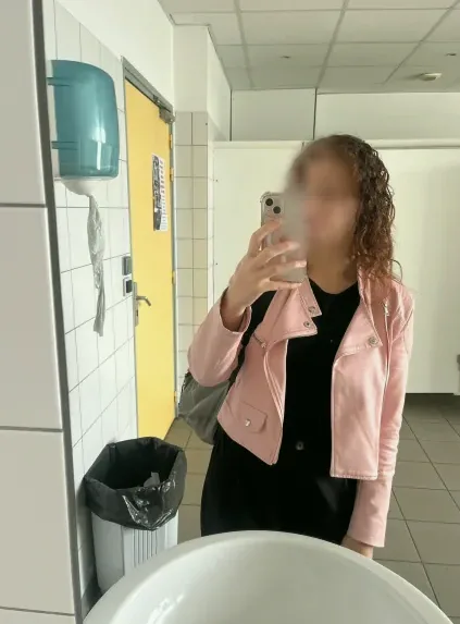 Sina, 20