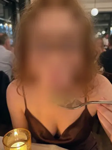 Sophia, 25